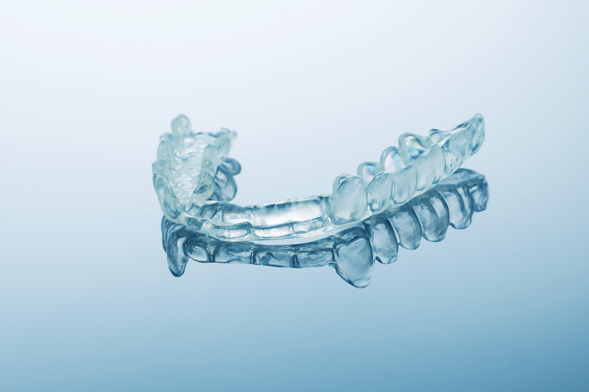 night dental guard by bruxism, blue background